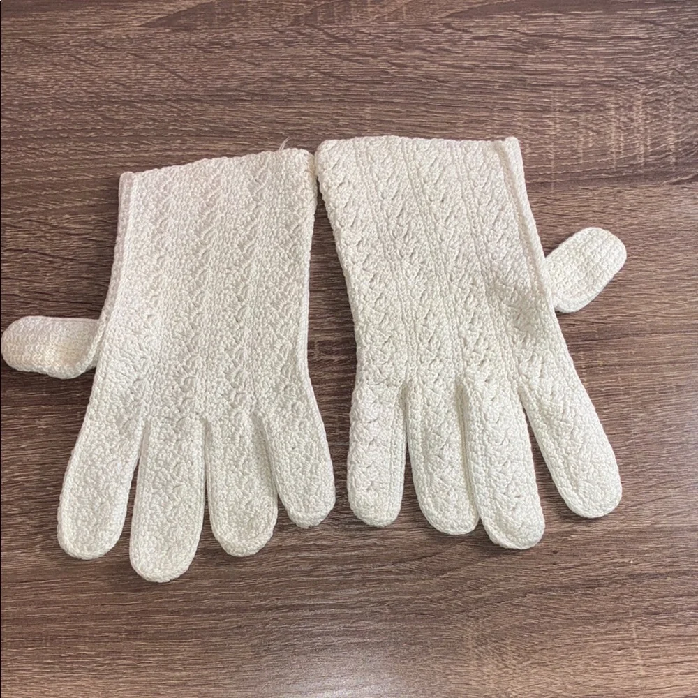 Vintage Small Medium Cream Knit Gloves